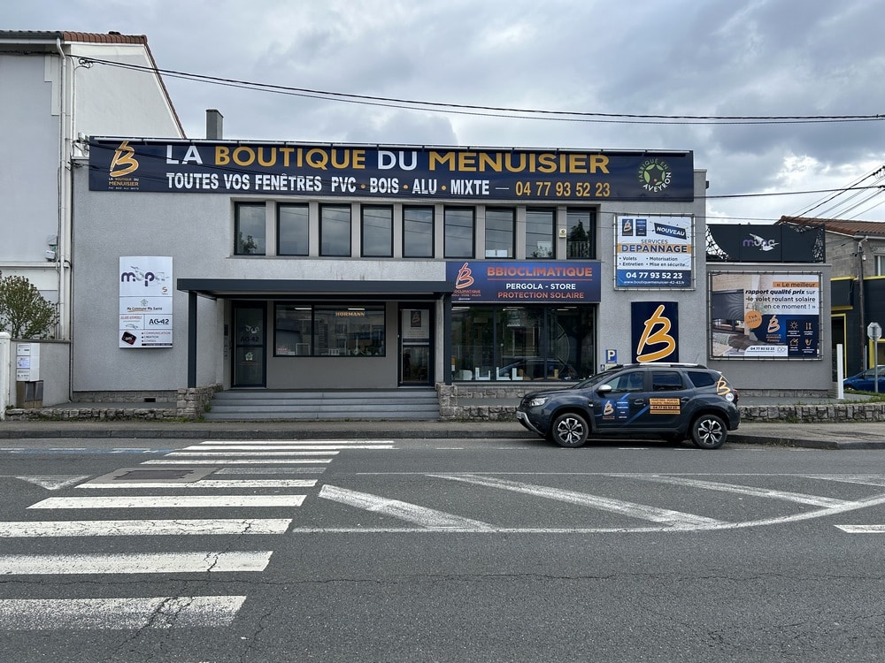 La boutique du menuisier aux environs de Firminy