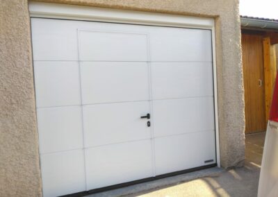 Porte de garage battante 1