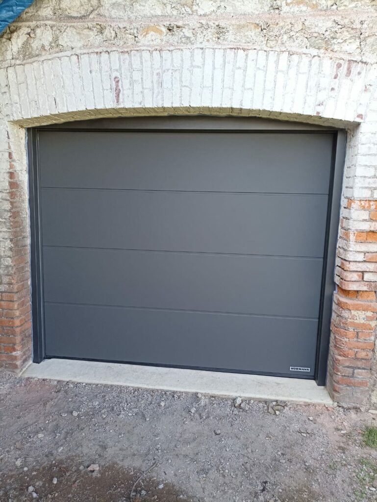 Porte-de-garage-enroulable-4