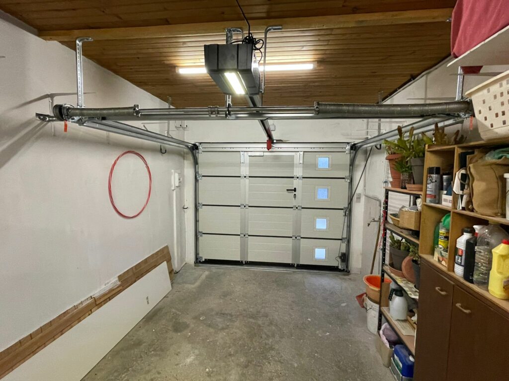 Porte-de-garage-sectionnelle-6